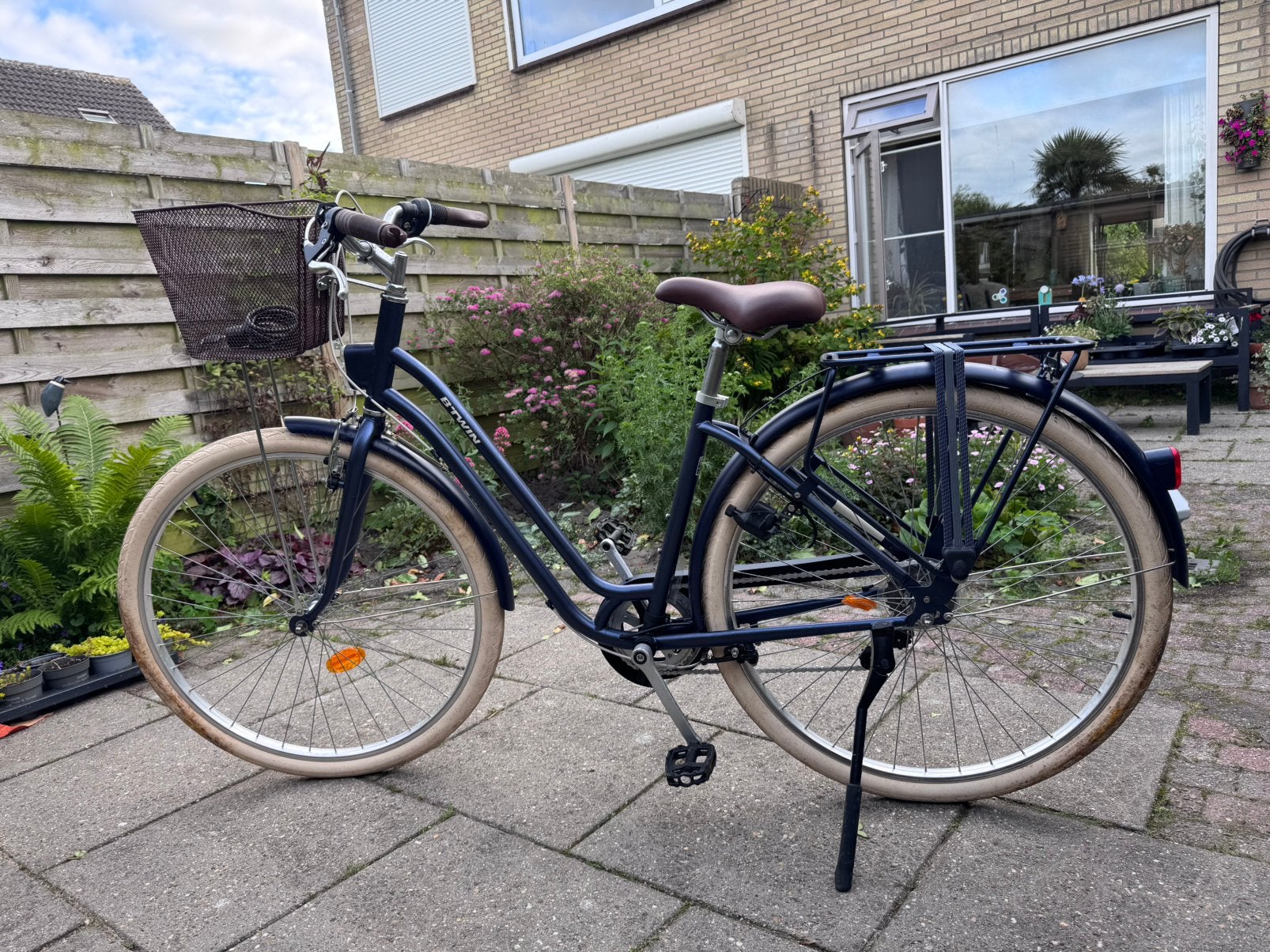 B’TWIN Elops 520 stadsfiets met mand & slot, Ophalen, Gebruikt, Overige merken