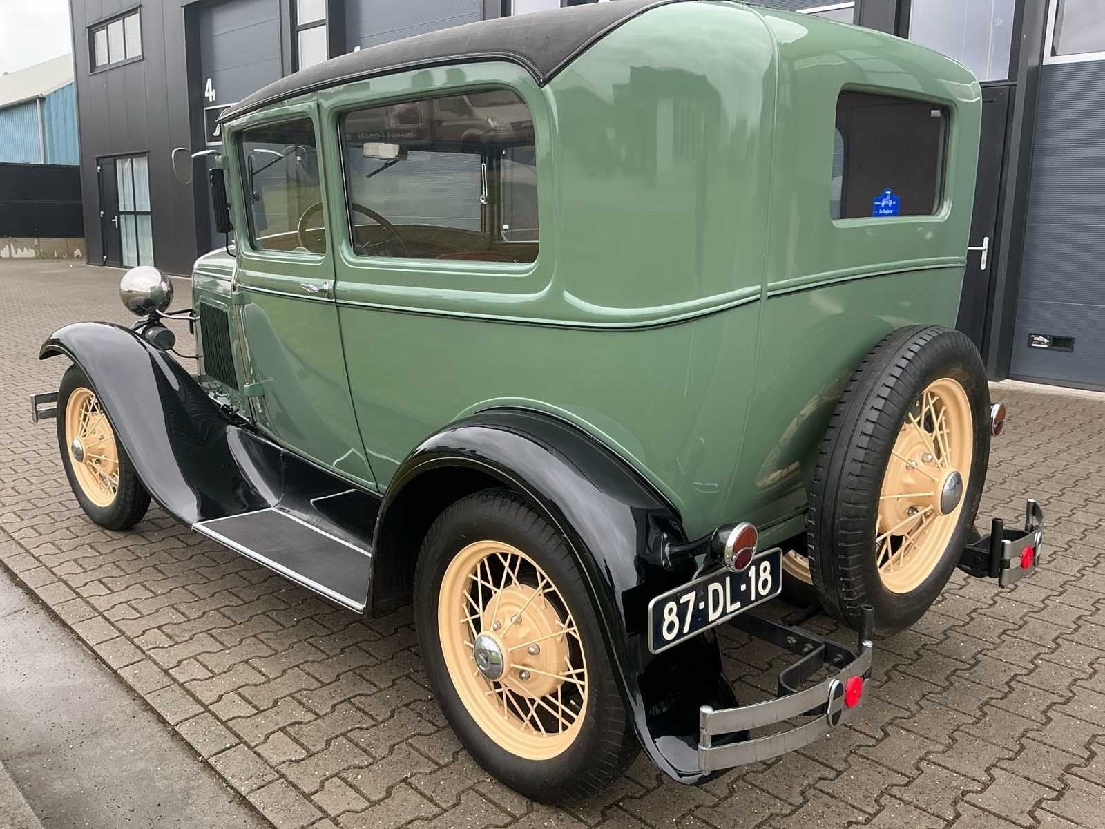 Ford - A Tudor sedan Oldtimer, foto 6