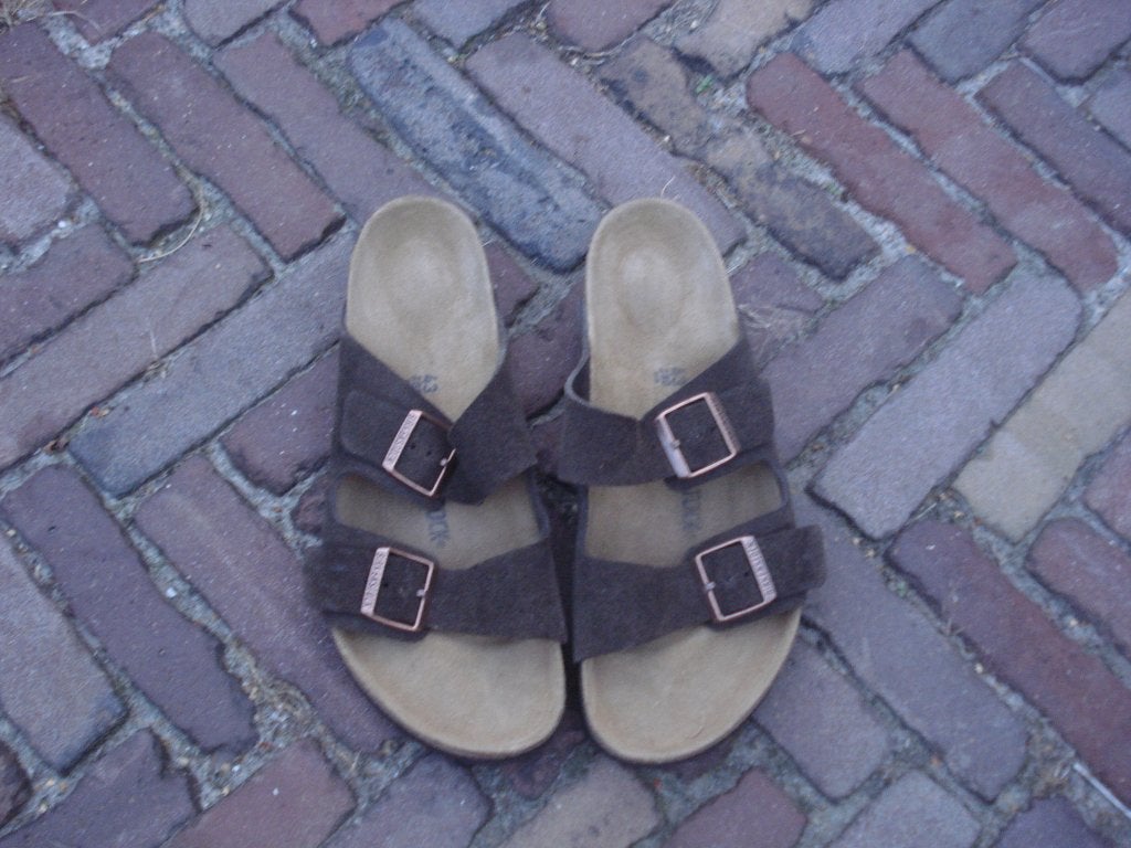 BIRKENSTOCKS BRUIN ARIZONA 43 GRATIS VERZENDING PER POST, Kleding | Dames, Slippers, Bruin, Verzenden, Nieuw