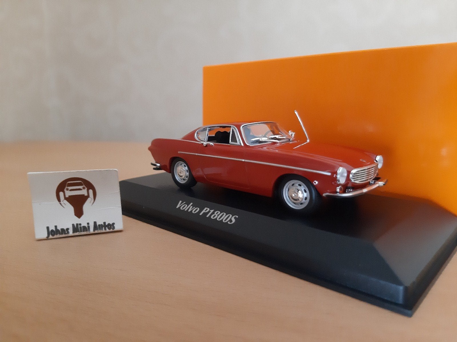 Volvo P1800S Coupe rood 1969 van Maxichamps 1:43, Overige merken, Auto, Nieuw, Ophalen of Verzenden