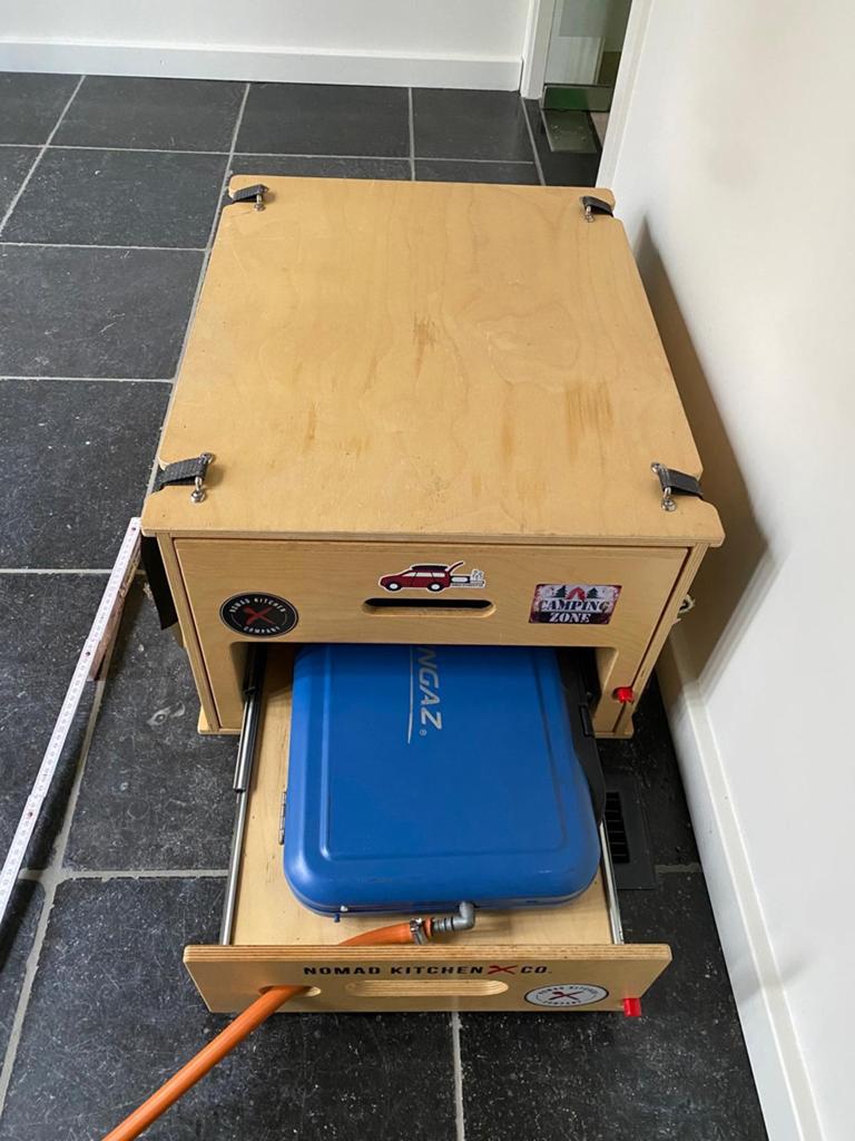 Nomad Kitchen Co. Camping Keuken - Compact & Compleet, Dieren en Toebehoren, Pluimvee | Toebehoren, Zo goed als nieuw, Broedmachine