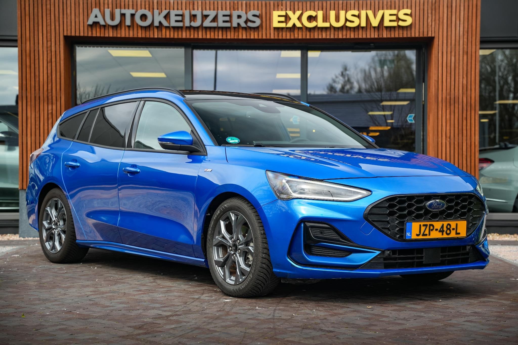 Ford Focus Wagon 1.0 EcoBoost Hybrid ST Line, Stof, Euro 6, 1404 kg, Blauw