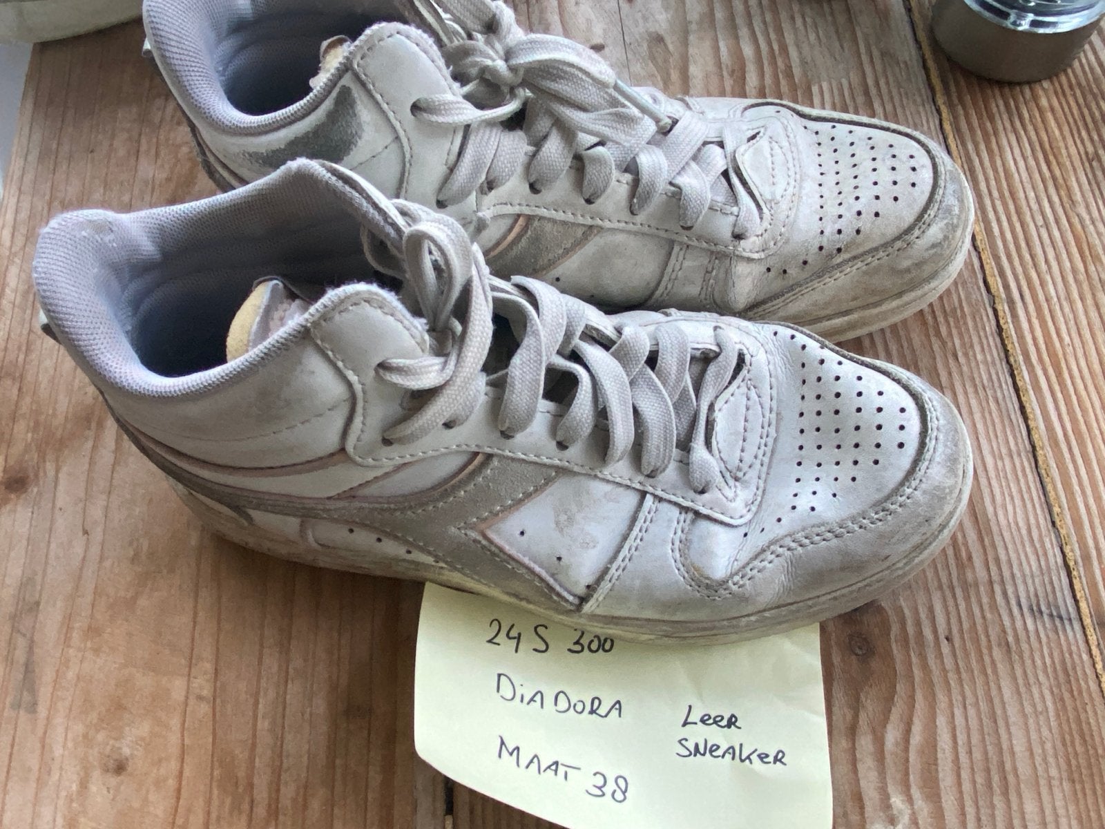 Diadora Leren Sneakers Maat 39, Kleding | Dames, Schoenen, Gedragen, Sneakers of Gympen, Wit, Verzenden