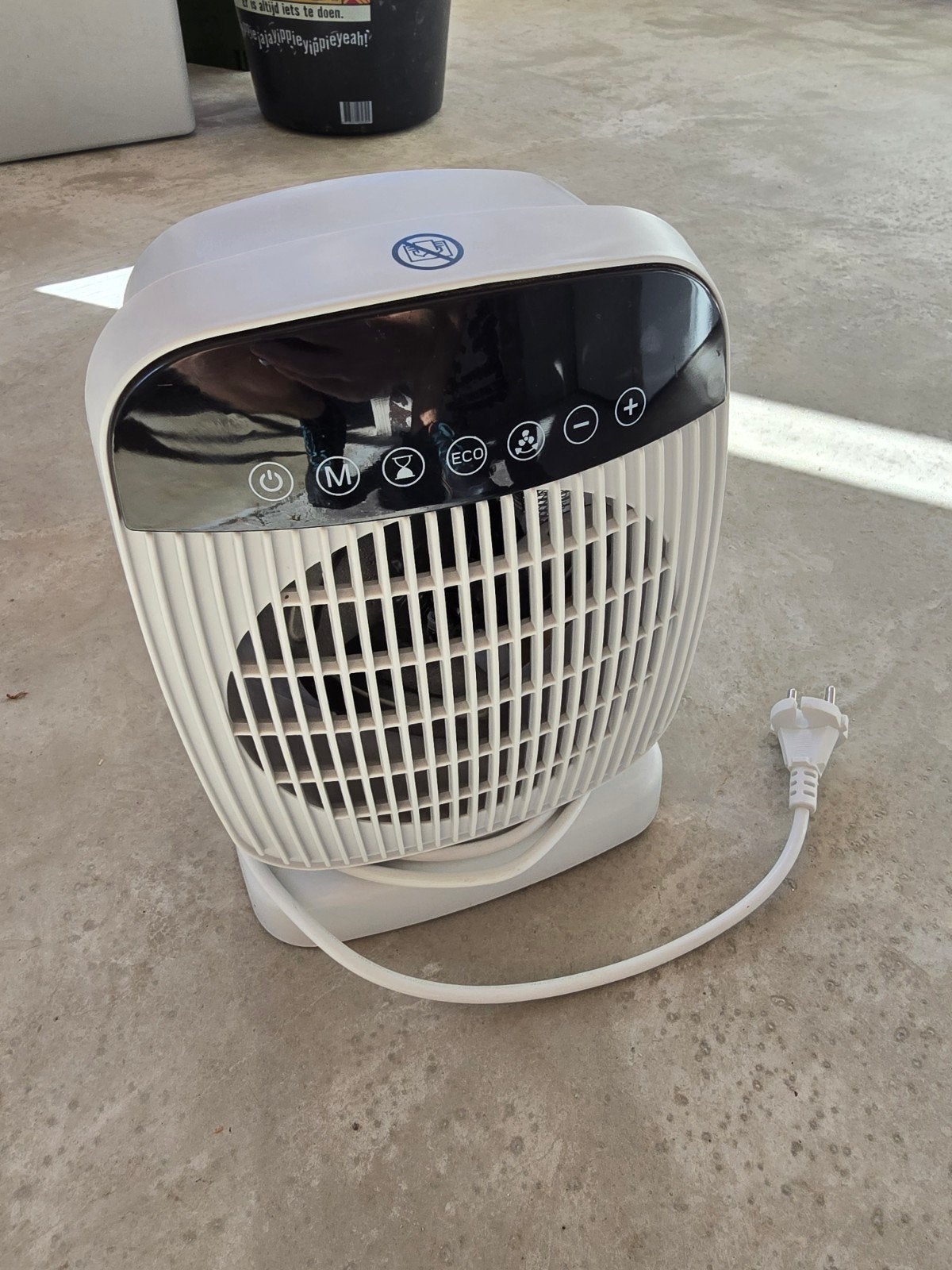 Compacte elektrische kachel/ventilator met afstandsbediening, Witgoed en Apparatuur, Ophalen, Ventilator met afstandsbediening