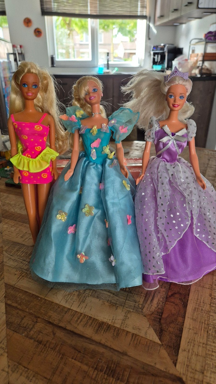 Barbie Kledingkast met Barbiepoppen en accessoires, Ophalen of Verzenden, Gebruikt, Barbie