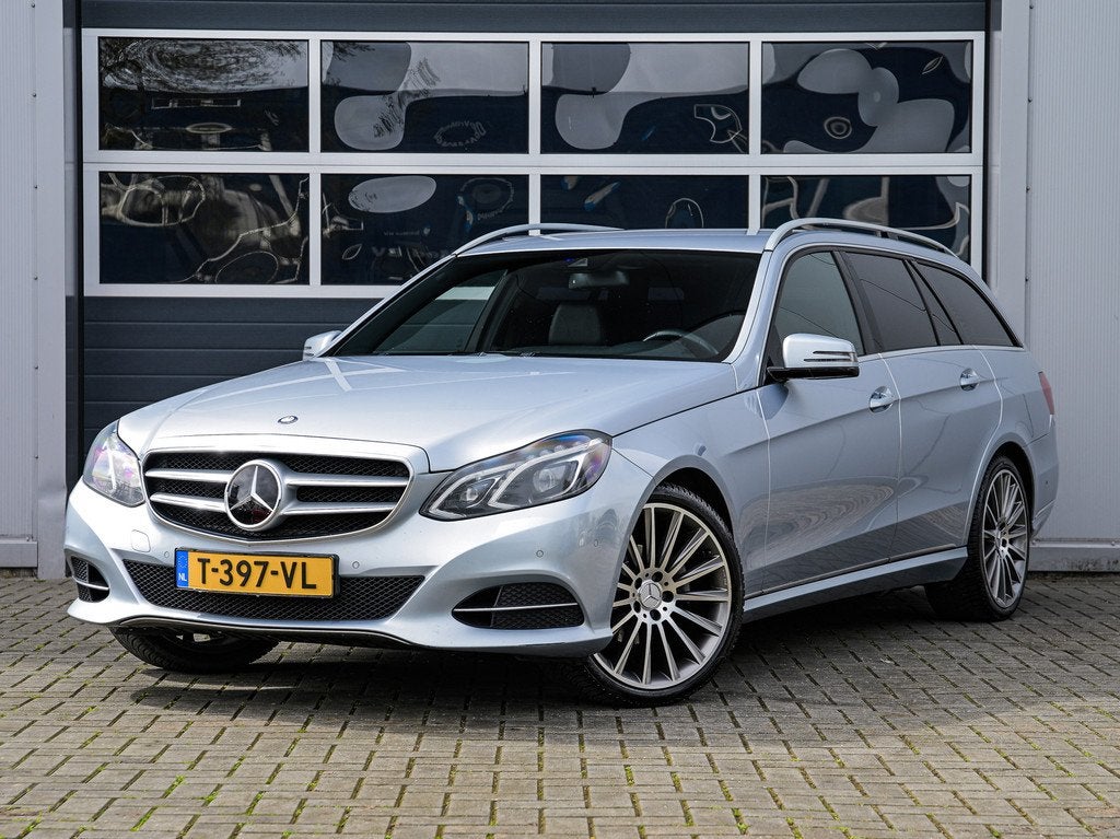 Mercedes-Benz E-klasse Estate 220 CDI Avantgarde | 19'' AMG, Auto's, Mercedes-Benz, Euro 5, Achterwielaandrijving, Gebruikt, Zwart