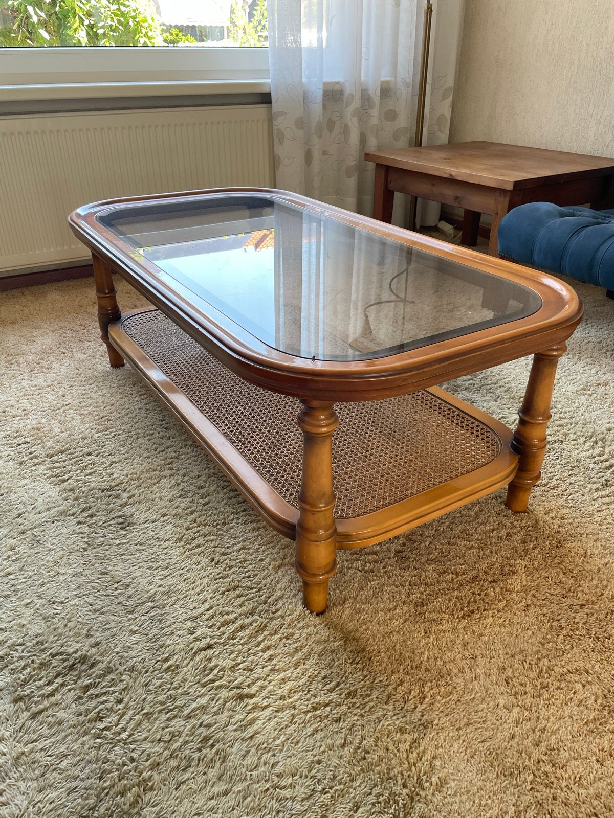 Salontafel met glasplaat en rotan onderblad, Huis en Inrichting, Tafels | Salontafels, Ophalen, Gebruikt, 100 tot 150 cm, 50 tot 100 cm
