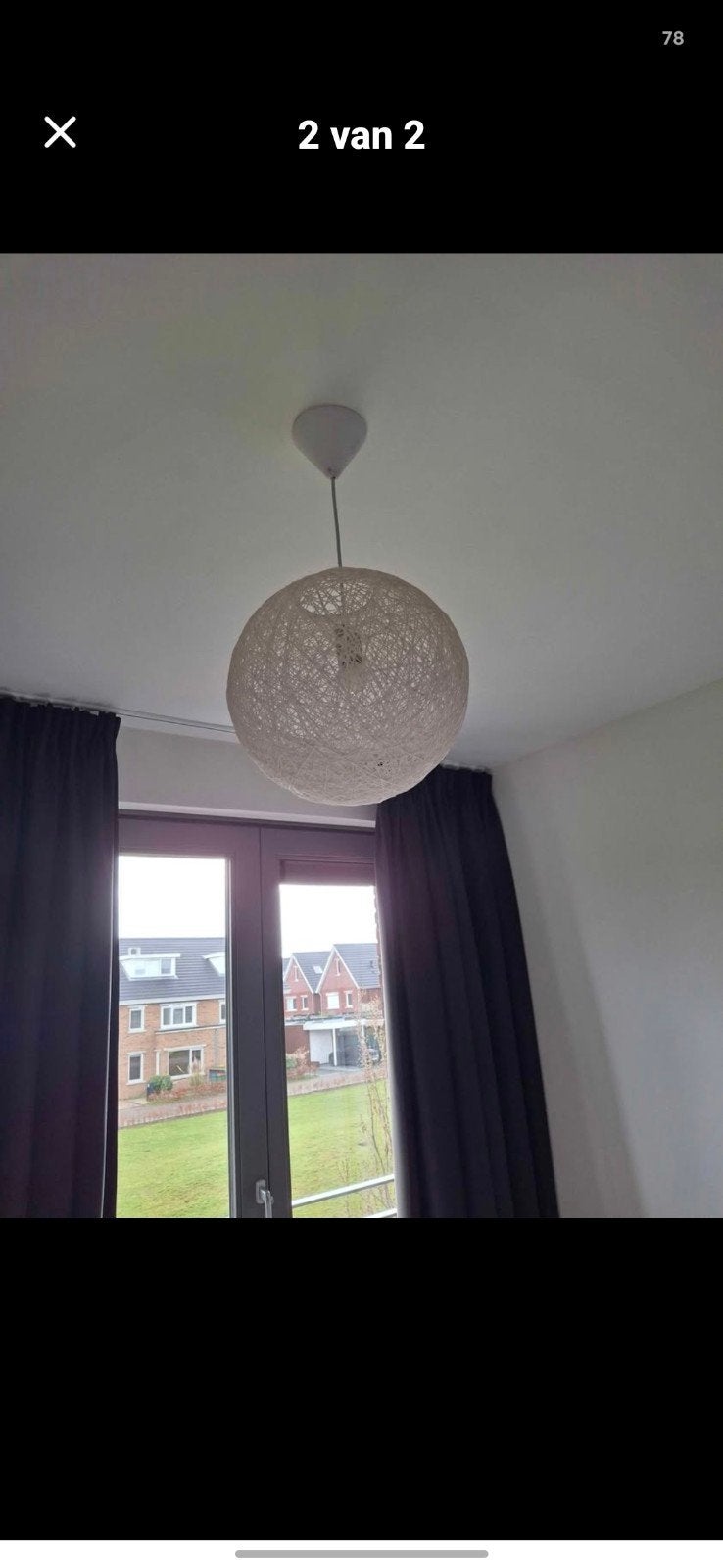 Lichtgrijze bollamp 35 cm, Textiel, Zo goed als nieuw, Modern, E27 (groot)