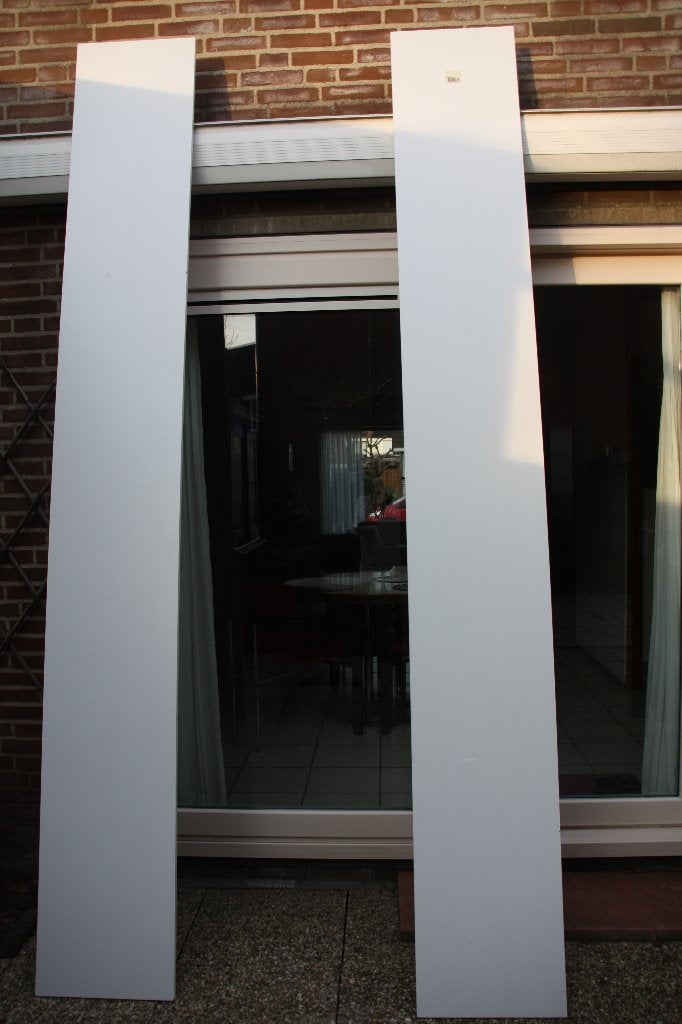 Meubelpaneel wit 297 x 40 cm. Nieuwstaat. 2 stuks., Doe-het-zelf en Verbouw, Platen en Panelen, Ophalen, Zo goed als nieuw, Minder dan 20 mm