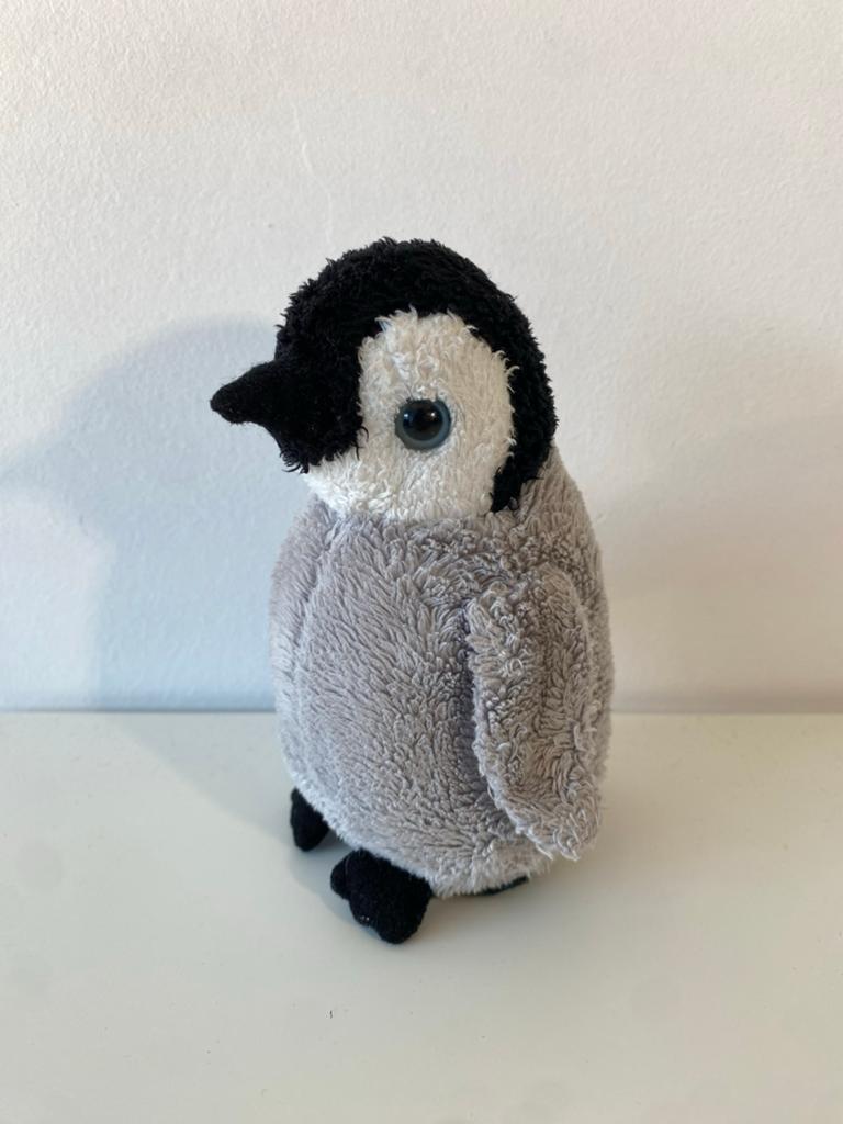 Pinguïn knuffel, Kinderen en Baby's, Speelgoed | Knuffels en Pluche, Pinguïn, Grijs, Ophalen of Verzenden, Zo goed als nieuw