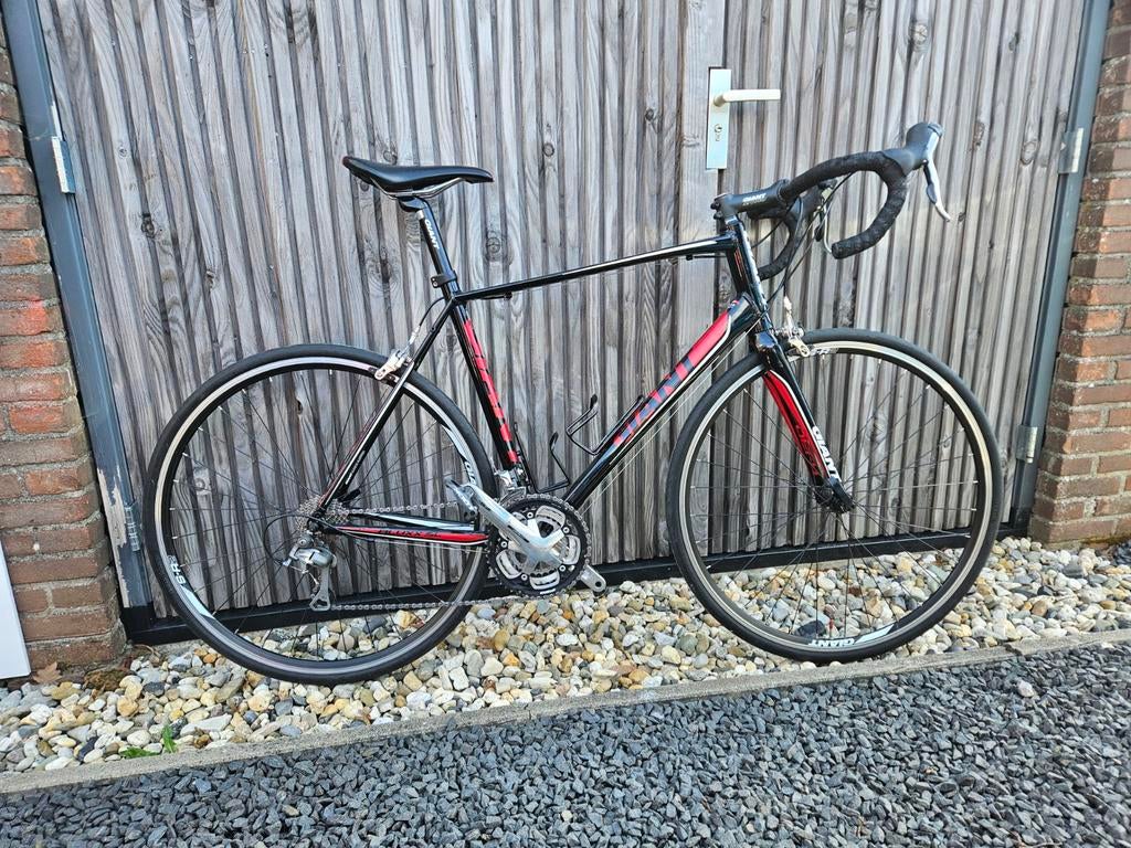 Giant Defy 2 Racefiets (2012) - Ideaal voor beginners, Fietsen en Brommers, Fietsen | Racefietsen, Ophalen, 28 inch, Gebruikt