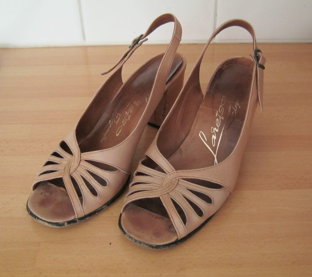 Open pumps met hoge hak maat 37 Italiaans, Pumps, Laretsco Eleganti, Beige, Ophalen of Verzenden