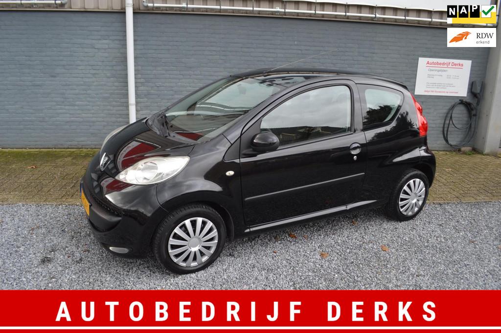 Peugeot 107 1.0-12V XS Airco Stuurbekrachtiging Jaar Garanti, Voorwielaandrijving, Stof, Gebruikt, 4 stoelen