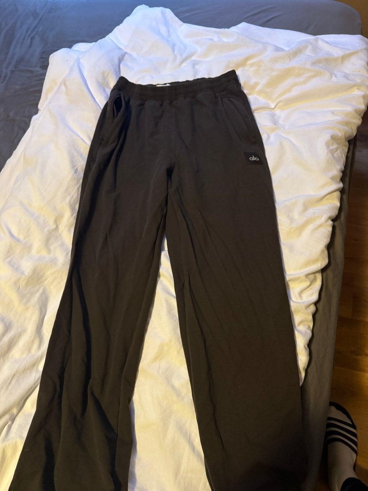 Alo Joggingsbroek - Comfortabel en Stijlvol, Ophalen, Zo goed als nieuw, Zwart