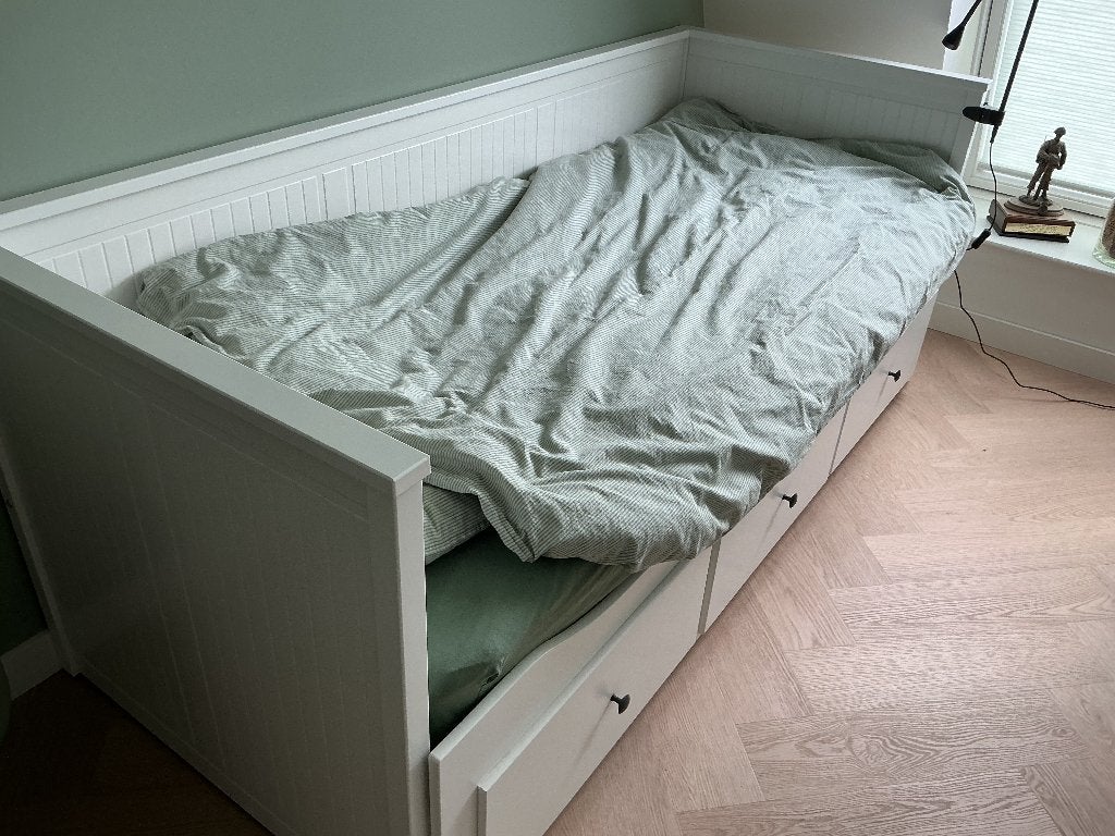 Leuk bed met mogelijkheden, Huis en Inrichting, Slaapkamer | Bedden, Ophalen, Eenpersoons, Wit, 80 cm