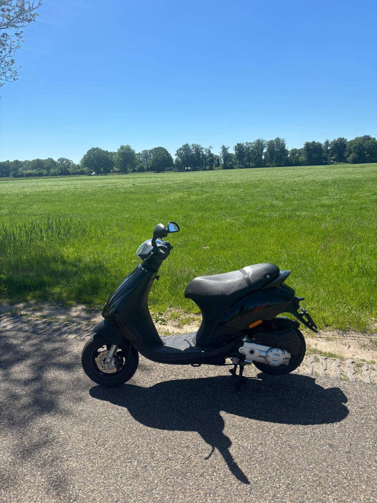Piaggio zip 2020, Fietsen en Brommers, Scooters | Piaggio, Maximaal 45 km/u, Zip, Ophalen of Verzenden, Zo goed als nieuw
