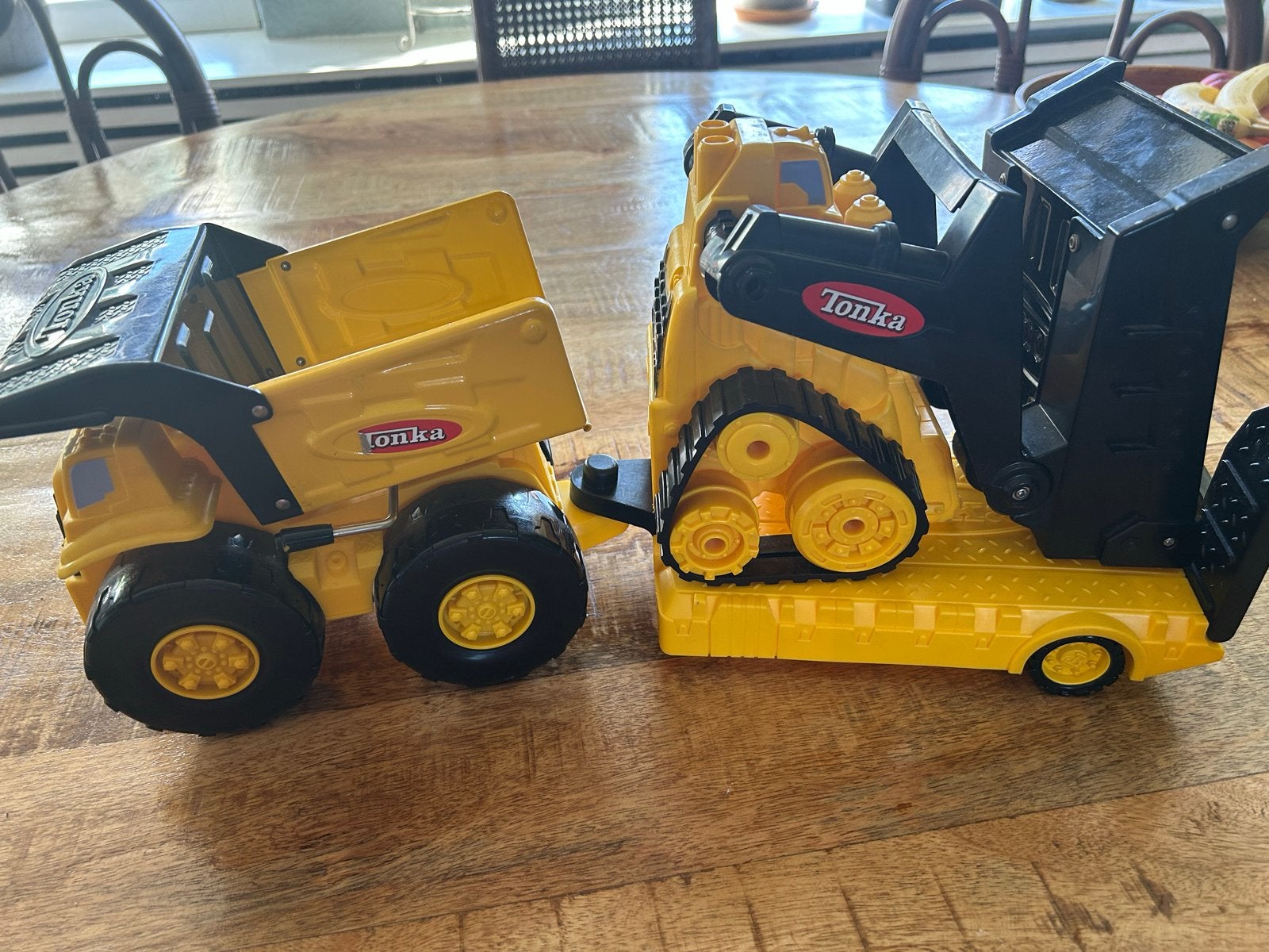 Tonka speelgoedvoertuigen: kiepwagen en bulldozer, Ophalen of Verzenden, Gebruikt