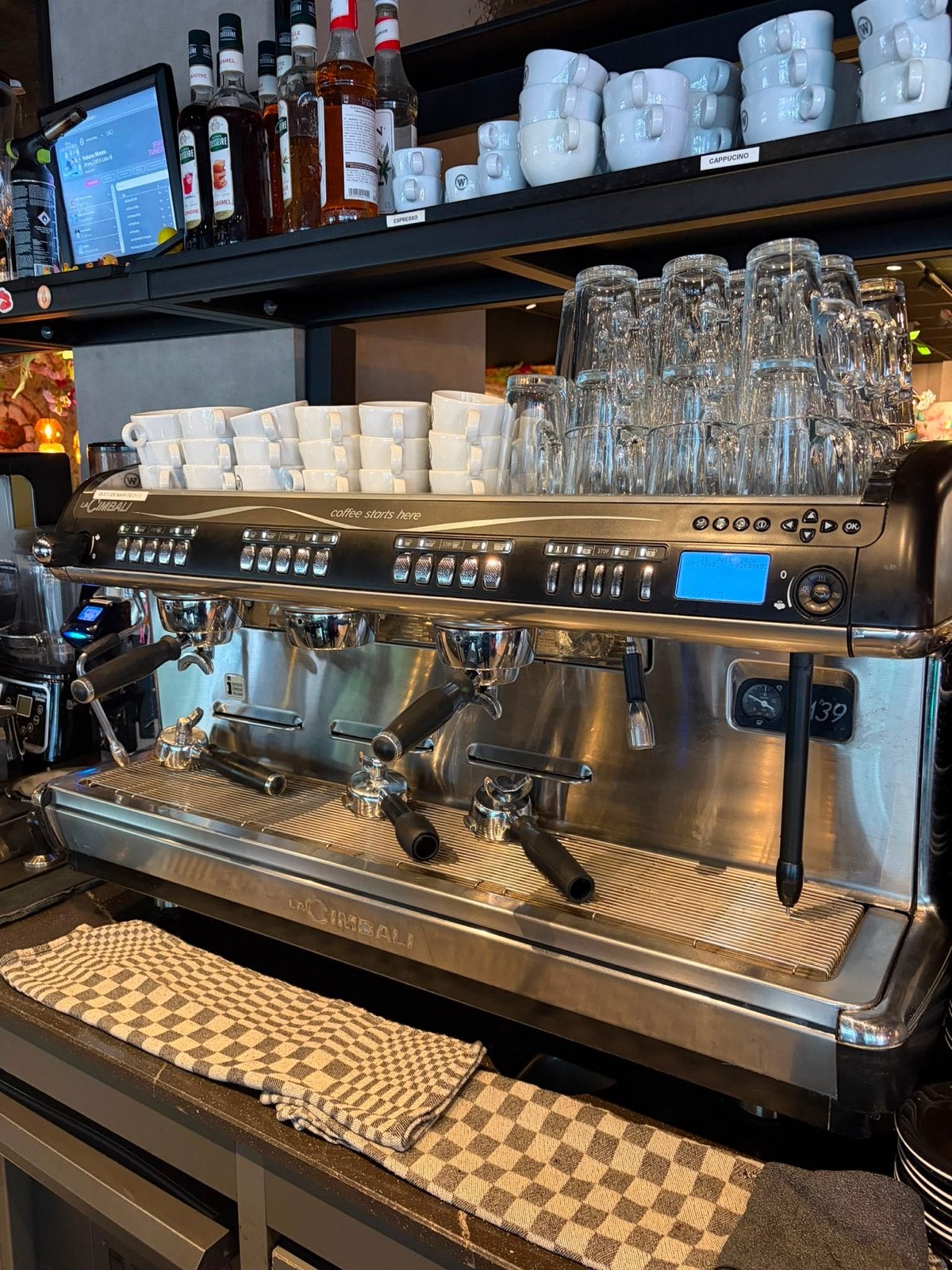 La Cimbali M39 Espresso Apparaat - Professioneel, Ophalen, Gebruikt