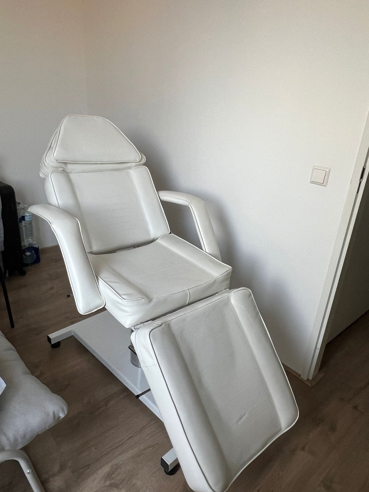 Massagestoel/behandelstoel, Ophalen, Zo goed als nieuw, Massagestoel of Kussen