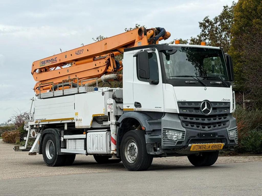 Mercedes-Benz Arocs 2236 PUMI/BETONPOMP!BETONPUMPE 2017!SERM, Achterwielaandrijving, Euro 6, 360 pk, Wit