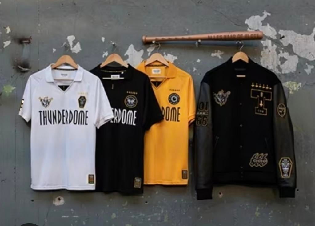 Thunderdome 666 Capsule size 'L', Ophalen of Verzenden, Thunderdome