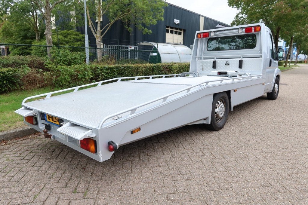 Peugeot BOXER 435 2.2 HDI L4  AUTOTRANSPORTER ( 1e eigenaar), Auto's, 11 km/l, Bedrijf, Elektrische ramen, Zilver of Grijs