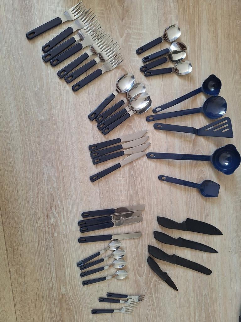 Complete camping bestekset met messenset en opscheplepels, Caravans en Kamperen, Ophalen, Gebruikt