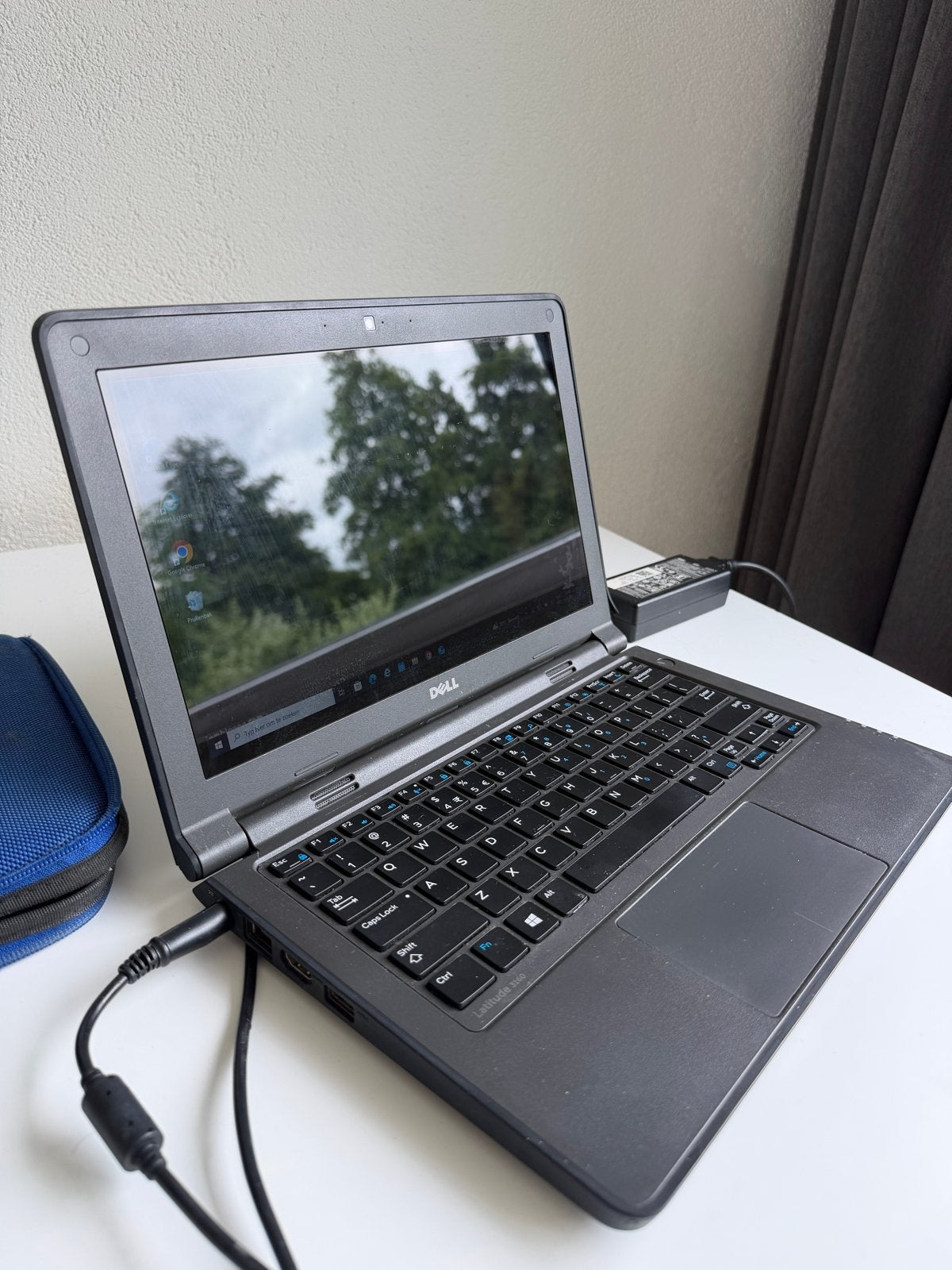 Dell Latitude 3160 11.6" Touchscreen Laptop, Computers en Software, Windows Laptops, Ophalen, Gebruikt, Met touchscreen, 4 GB