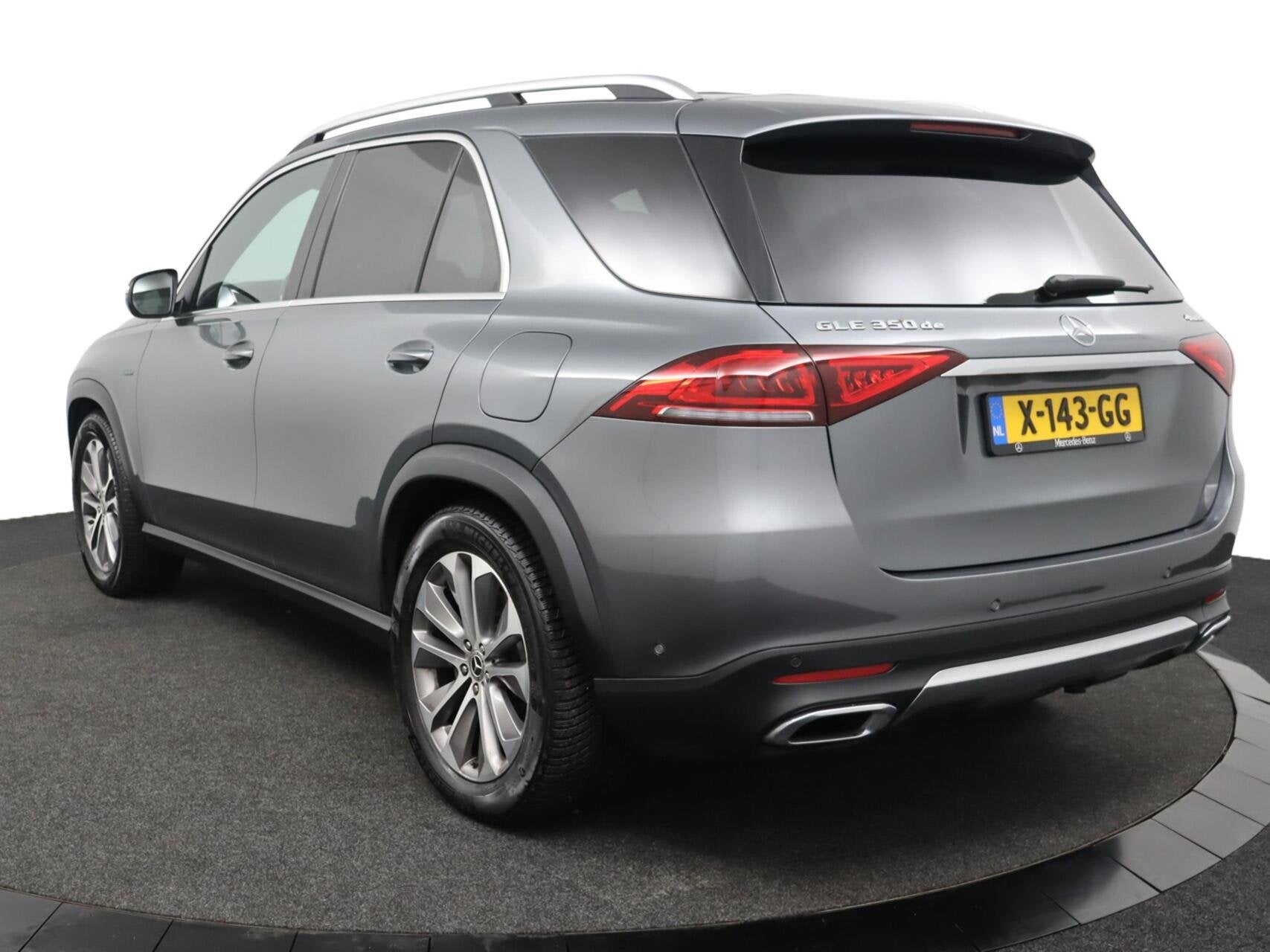Mercedes GLE 350de 4x4 Stoelverw Leder 100km elektr Trekhaak, Auto's, Mercedes-Benz, Dealer onderhouden, 4 cilinders, 255 €/maand