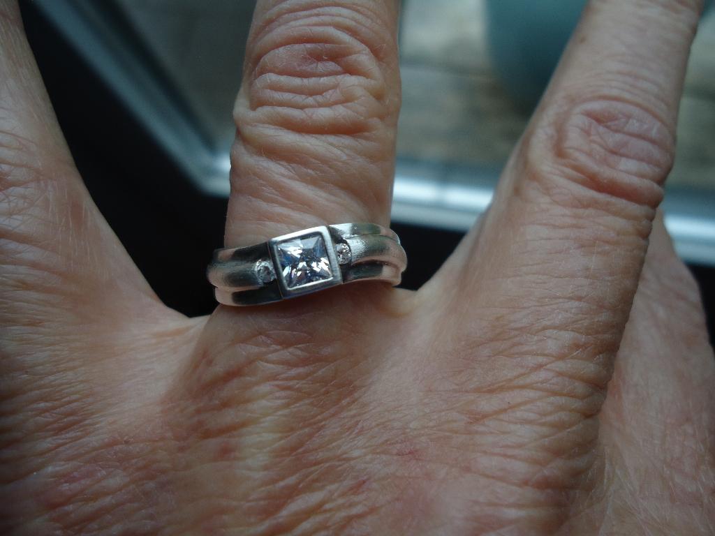 mooie echt zilveren ring golf model met steentjes mt 17,25, Sieraden, Tassen en Uiterlijk, Ringen, Met kristal, Ophalen of Verzenden