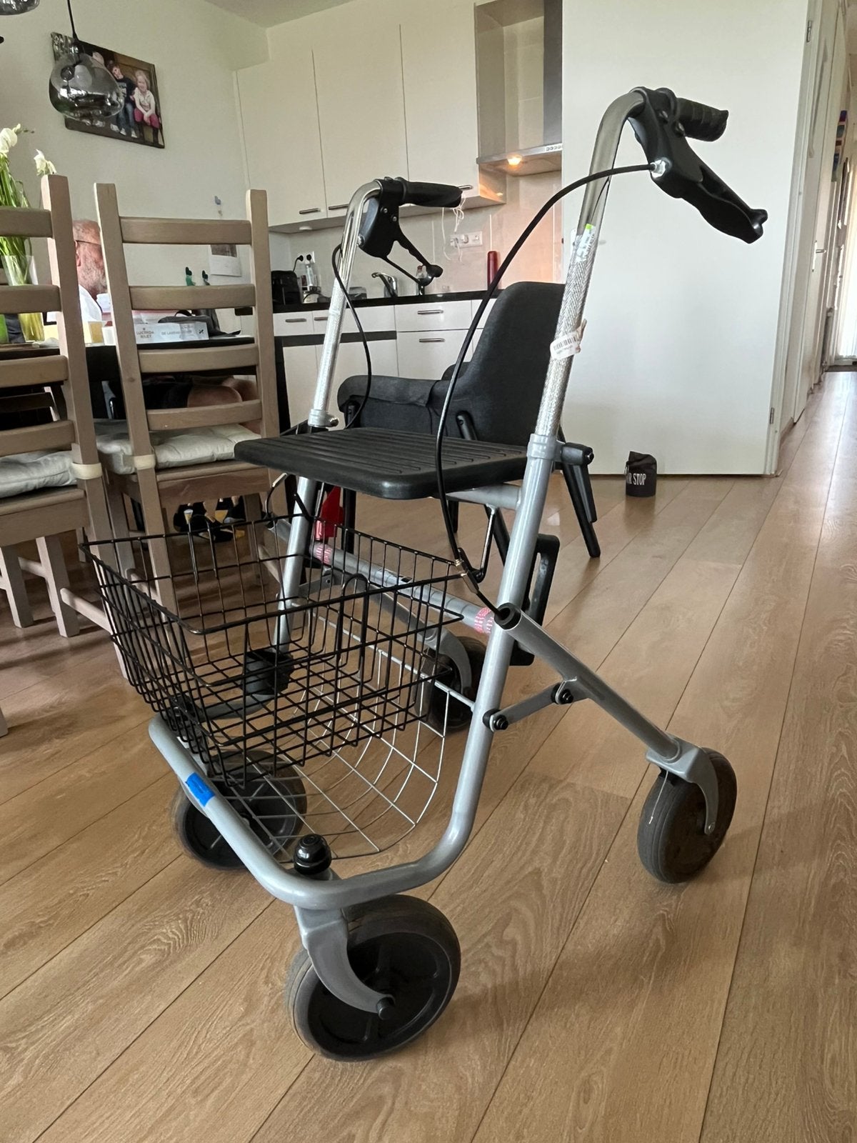 thuasne rollator grijs, Diversen, Ophalen, Opvouwbaar, Gebruikt