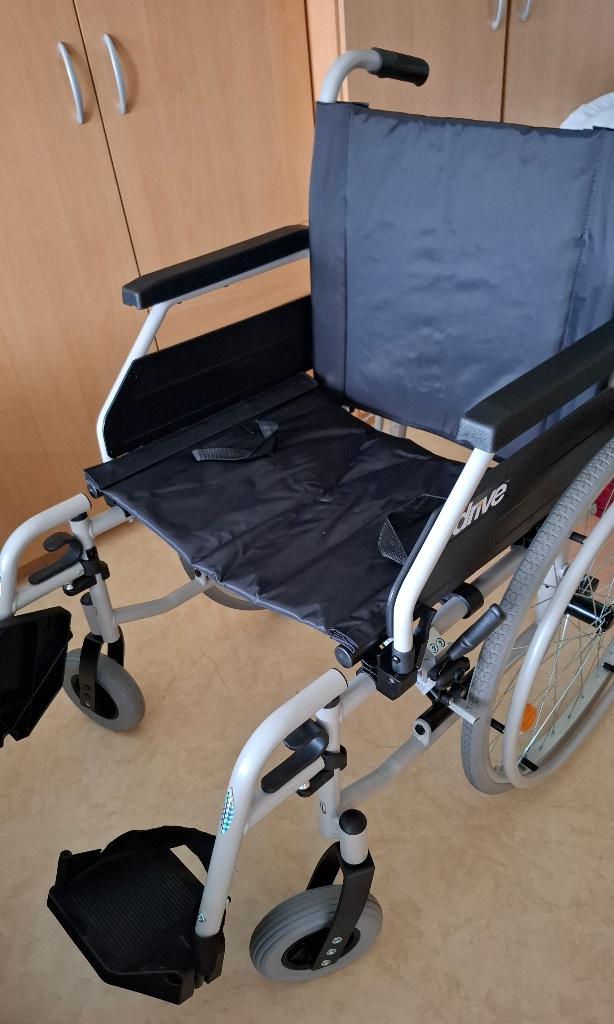 Rolstoel als niew, Diversen, Rolstoelen, Zo goed als nieuw, Handbewogen rolstoel, Inklapbaar, Ophalen