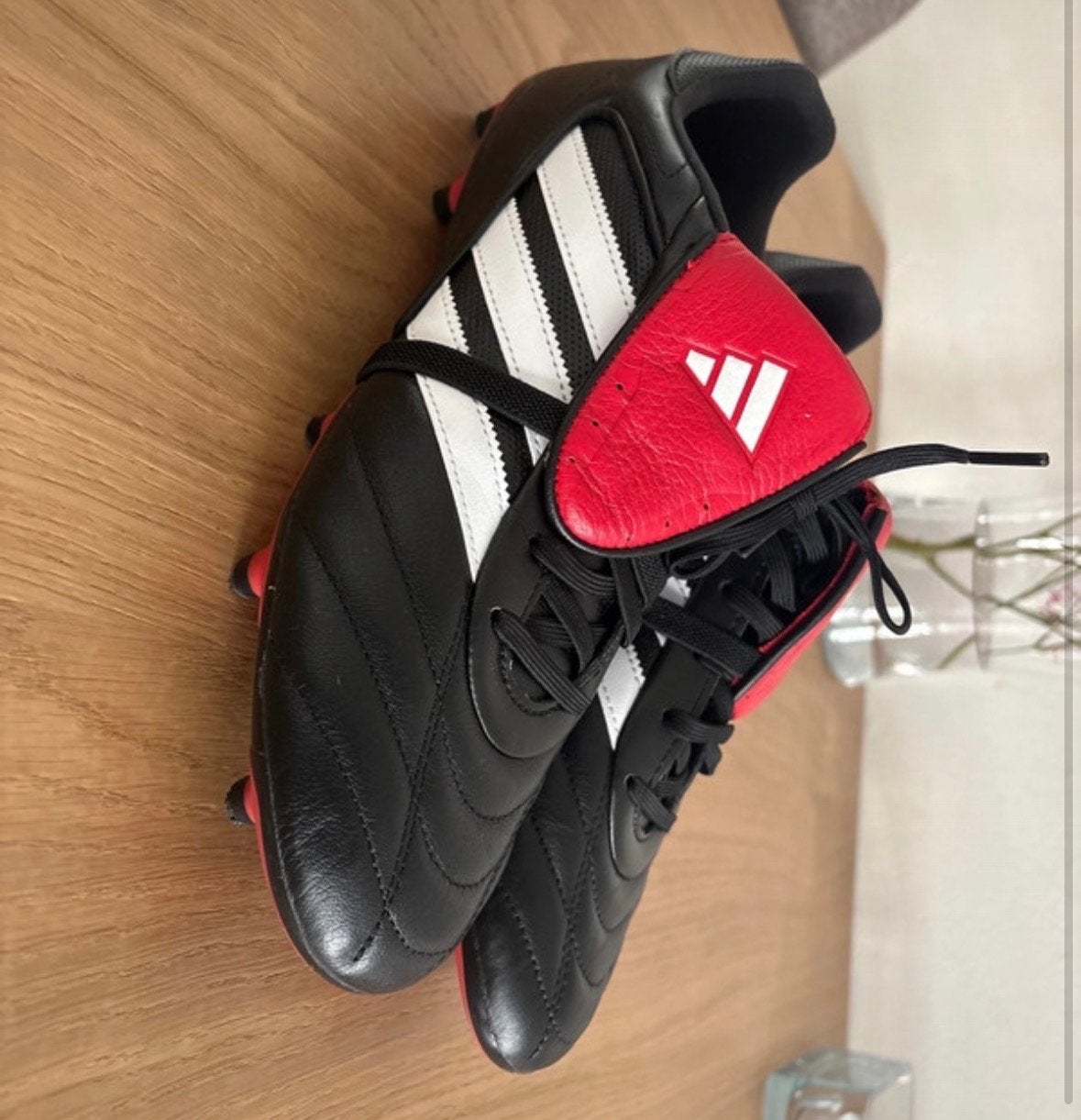 Adidas voetbalschoenen maat 42, Maat XS of kleiner, Ophalen of Verzenden, Gebruikt, Schoenen