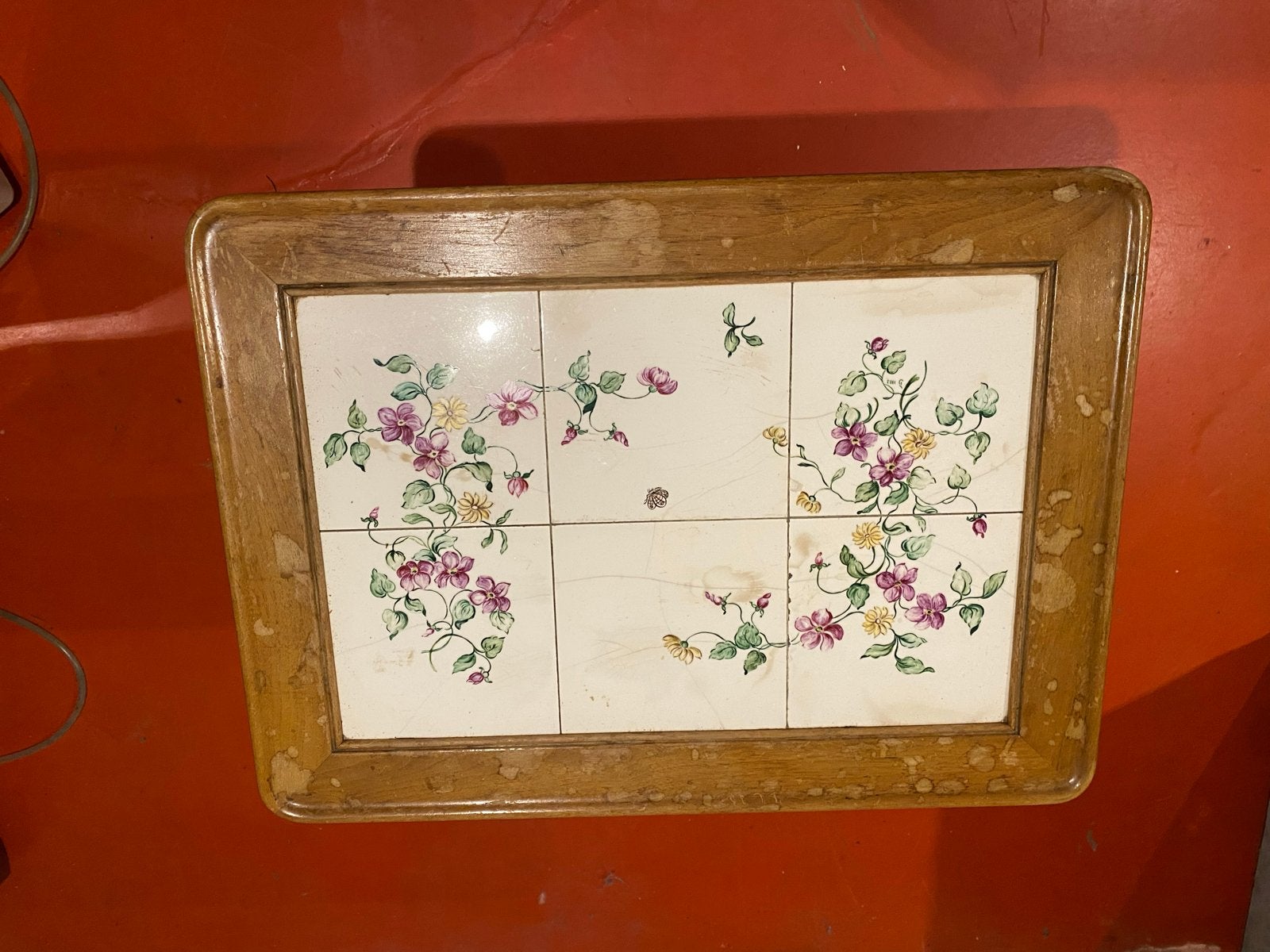 Vintage bijzettafel met tegels en bloemmotief, Antiek en Kunst, Ophalen