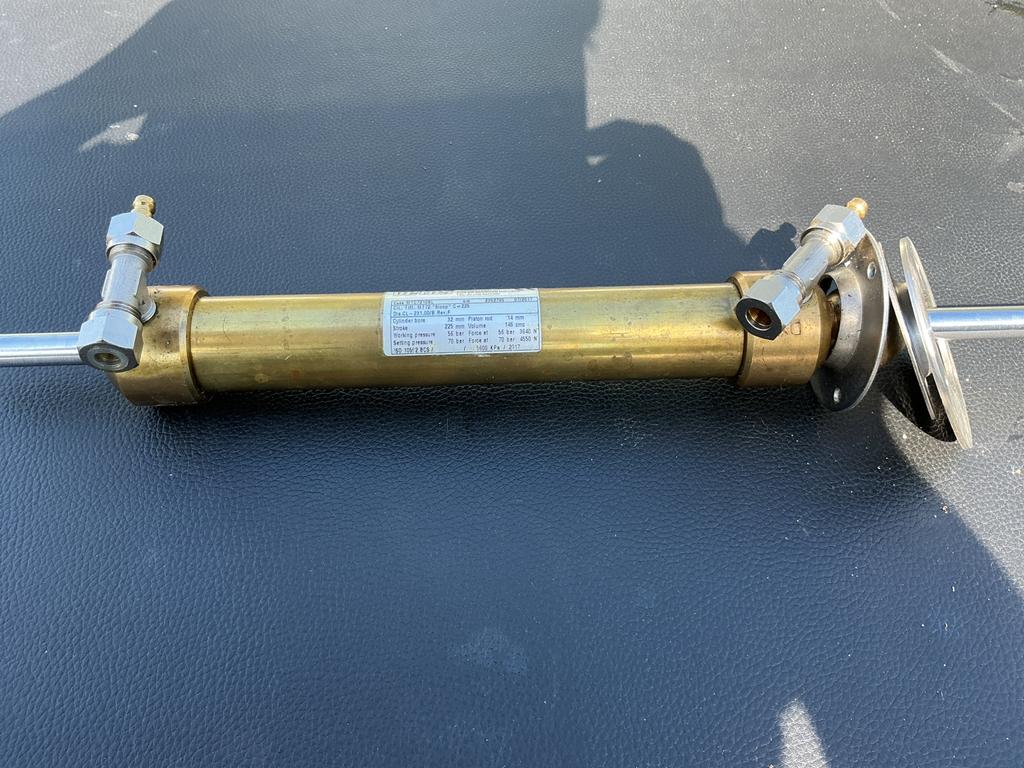 Hydraulische cilinder MTC7210SL voor stuurinrichting boot, Watersport en Boten, Bootonderdelen, Ophalen of Verzenden, Nieuw, Motor en Techniek
