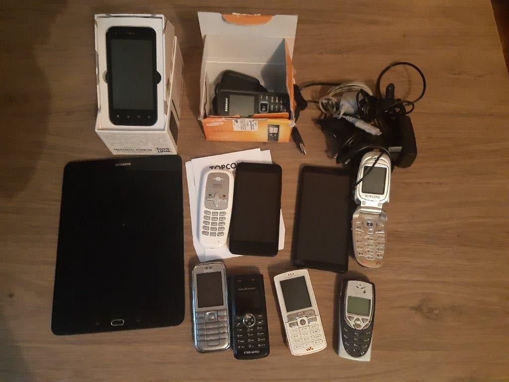 Partij Oude telefoons/Tablet, Telecommunicatie, Mobiele telefoons | Nokia, Gebruikt, Zwart, Fysiek toetsenbord, Ophalen of Verzenden