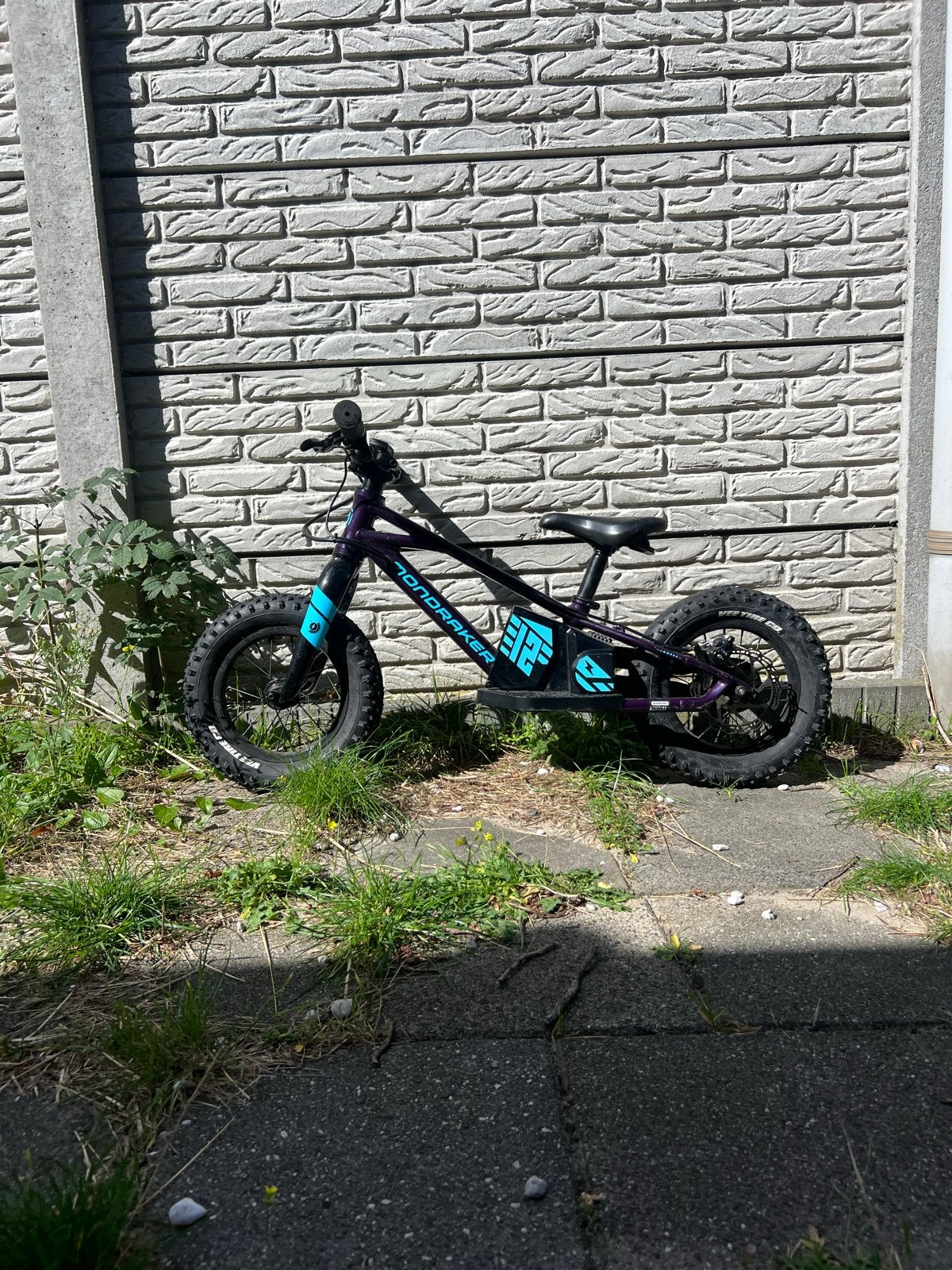 Mondraker Grommy 12 inch elektrische loopfiets, Ophalen, Zo goed als nieuw, Schijfrem, Minder dan 16 inch