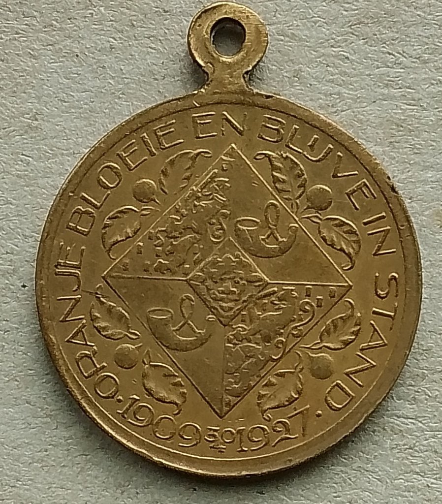 Draagpenning Prinses Juliana., Ophalen of Verzenden, Overige materialen, Nederland