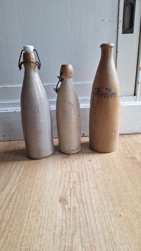 3 antieke stenen kruiken, zie foto's, Ophalen of Verzenden