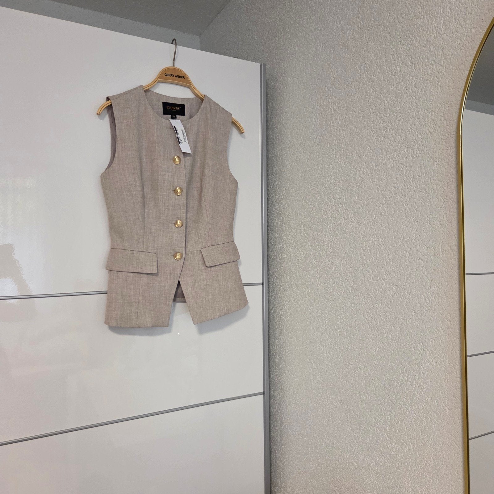 Chique Kavally gilet met gouden knopen, Attentief Paris, Attentief Paris, Ophalen of Verzenden, Nieuw