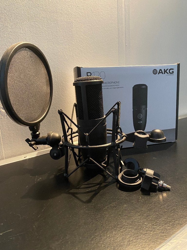 AKG P 120 condenser Microphone, Ophalen, Zo goed als nieuw, Studiomicrofoon