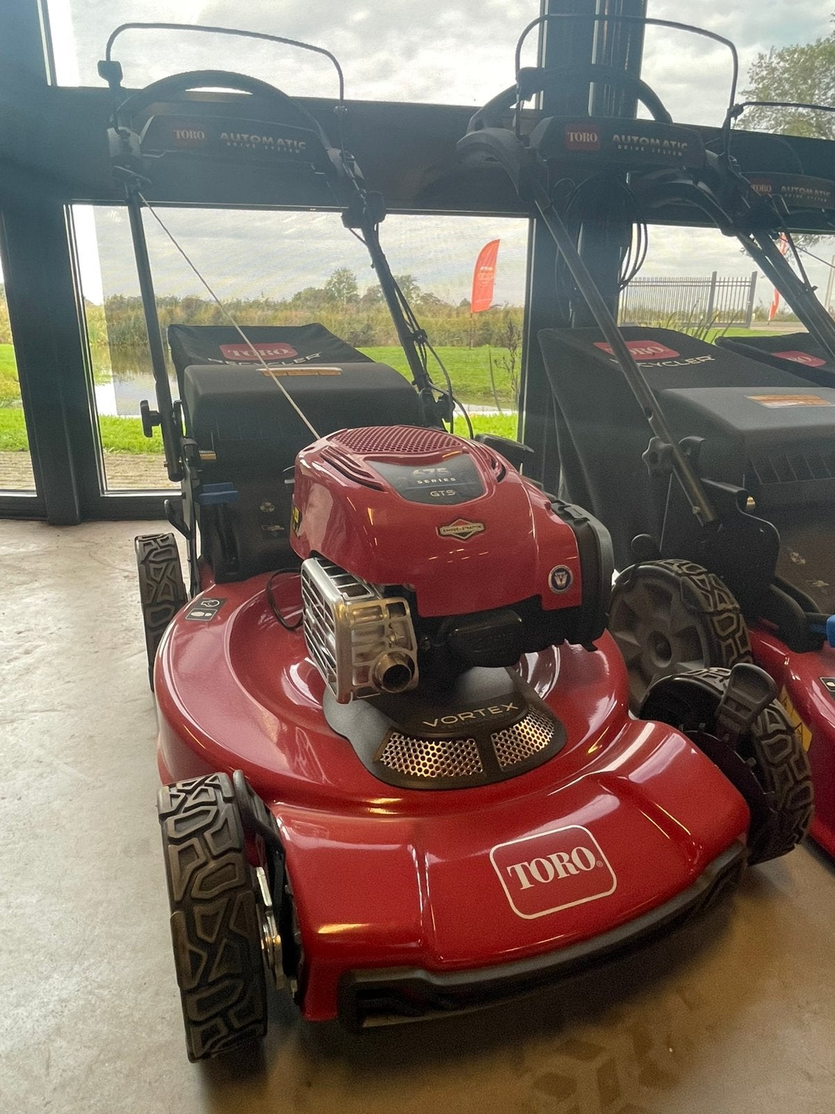 Toro gazonmaaier 55 cm, Ophalen, Zo goed als nieuw, 50 cm of meer