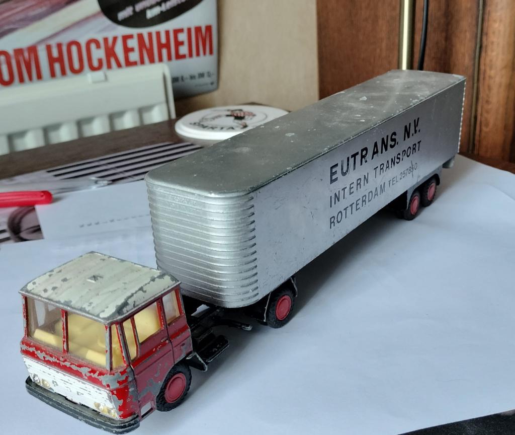 Vintage Lion Toys vrachtwagen Eutrans  N.V. Rotterdam, Hobby en Vrije tijd, Modelauto's | 1:50, Ophalen of Verzenden, Zo goed als nieuw