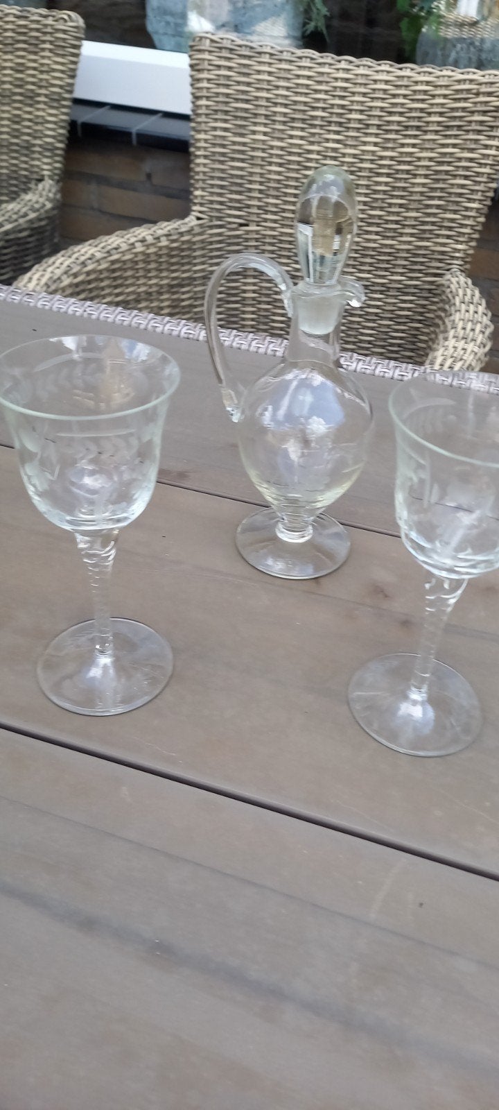 Vintage glazen karaf met 2 wijnglazen, gegraveerd, Antiek en Kunst, Ophalen of Verzenden