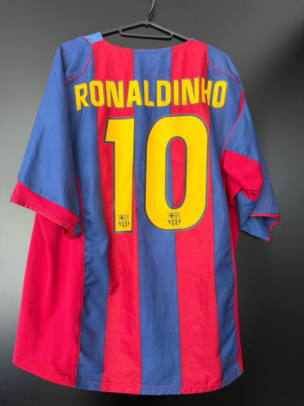 Ronaldinho FC Barcelona Thuisshirt Maat L - Goede Staat, Sport en Fitness, Voetbal, Maat L, Ophalen of Verzenden, Gebruikt, Shirt