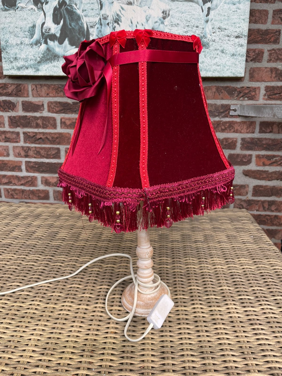 Handgemaakte Tafellamp Bordeaux Rood Velvet | Romantisch, Ophalen, Zo goed als nieuw, Rood, Rond
