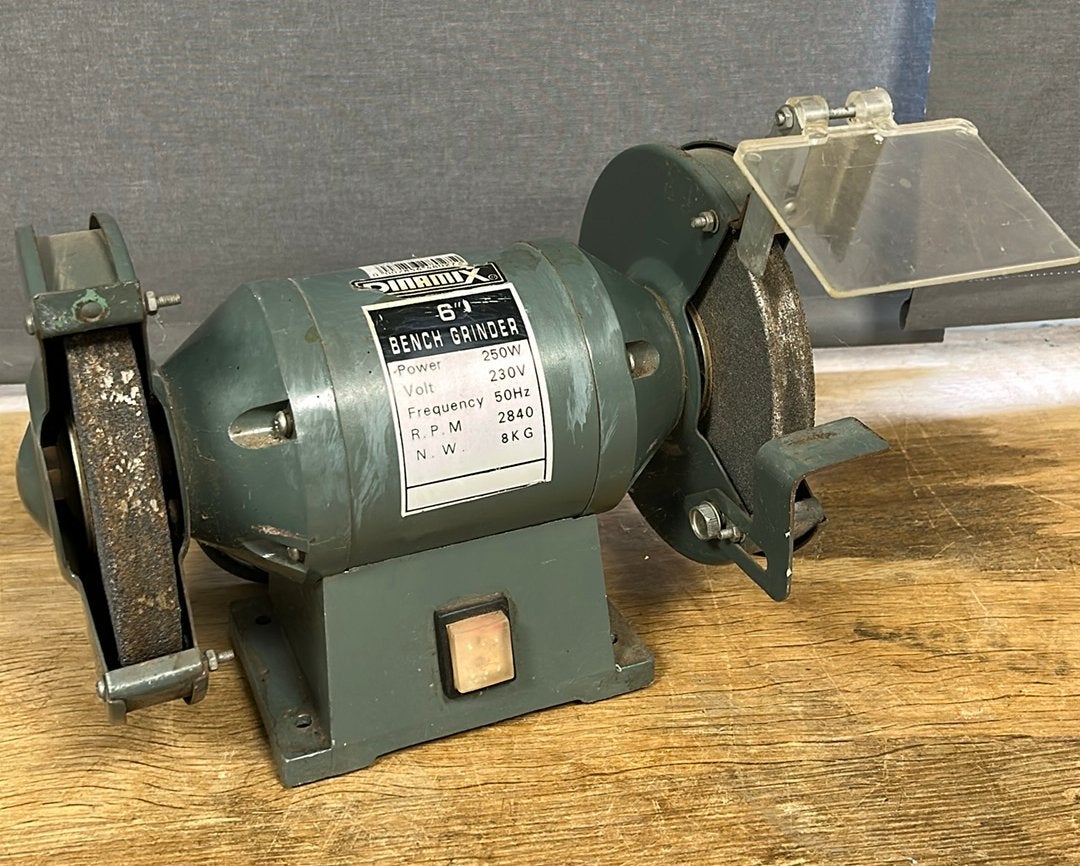 Werkbank slijpsteen. 150 mm., Ophalen of Verzenden, Zo goed als nieuw, Minder dan 700 watt, Werkbankslijpmachine