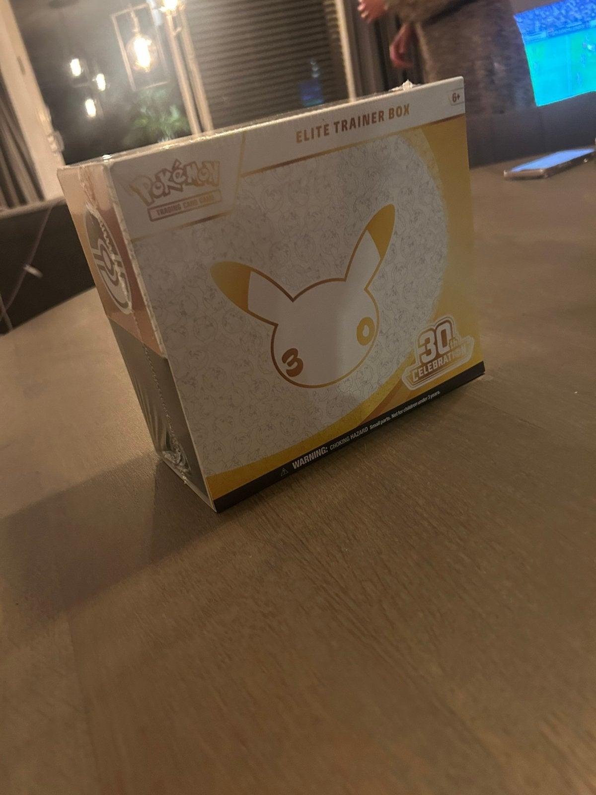 Pokemon etb gezocht, Hobby en Vrije tijd, Ophalen of Verzenden, Nieuw, Meerdere kaarten, Foil