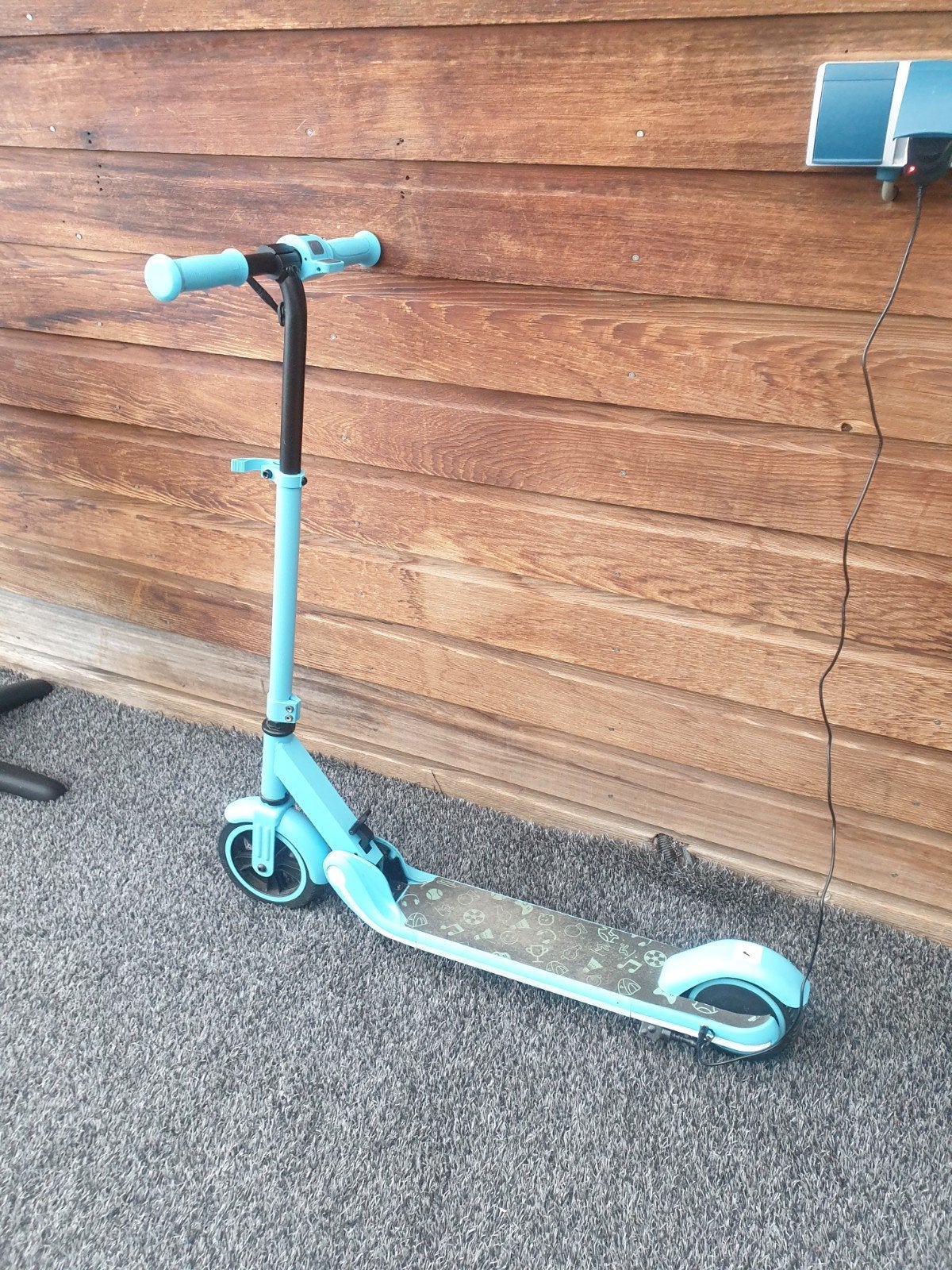 Blauwe elektrische step - Zo goed als nieuw, Ophalen of Verzenden, Zo goed als nieuw, Elektrische step (E-scooter), Onbekend