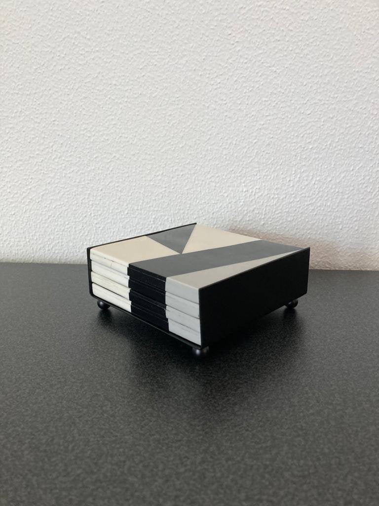 Diga Colmore Luxe onderzetters zwart/wit/grijs (4st) Nieuw!, Glasonderzetter, Ophalen of Verzenden, Met houder, Nieuw